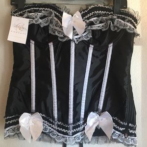 Daisy black and white corset